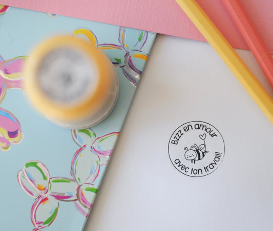 Bzzz en amour avec ton travail!