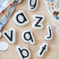 Lettres noires et blanches